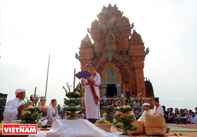 Les prières aux génies font partie du rite Paradi Atuw.