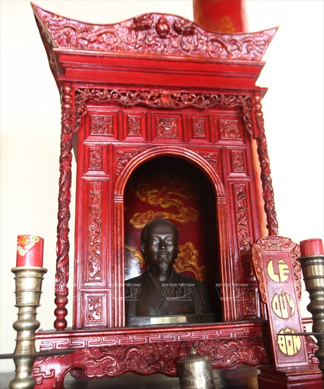 L’autel de l’Érudit Lê Quy Dôn (1726-1784).