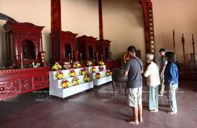 Le Temple de la Littérature Trân Biên est le lieu de culte des célébrités culturelles représentatives du pays