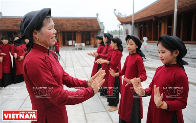 Le quartier de Hat xoan d’An Thai, dirigé par l’artiste Lich, se tient depuis quatre années, les samedi et dimanche.