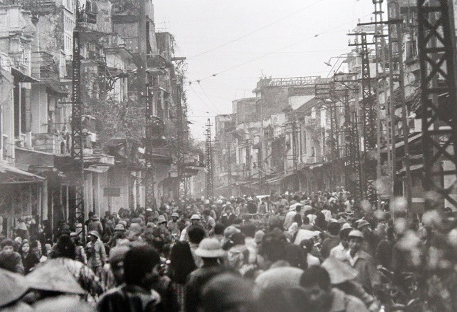  La rue Hang Ngang. Photo : John Ramsden.
