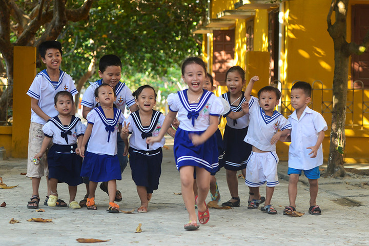 Des enfants à Truong Sa. Photo: Hùng Lekima