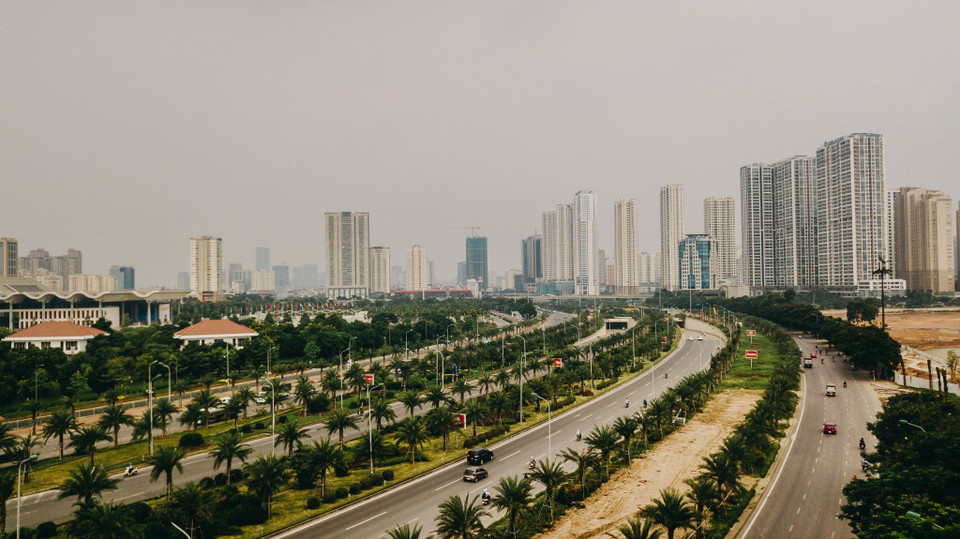 Boulevard de Thang Long, la porte ouest de Hanoi. Photo: VNA