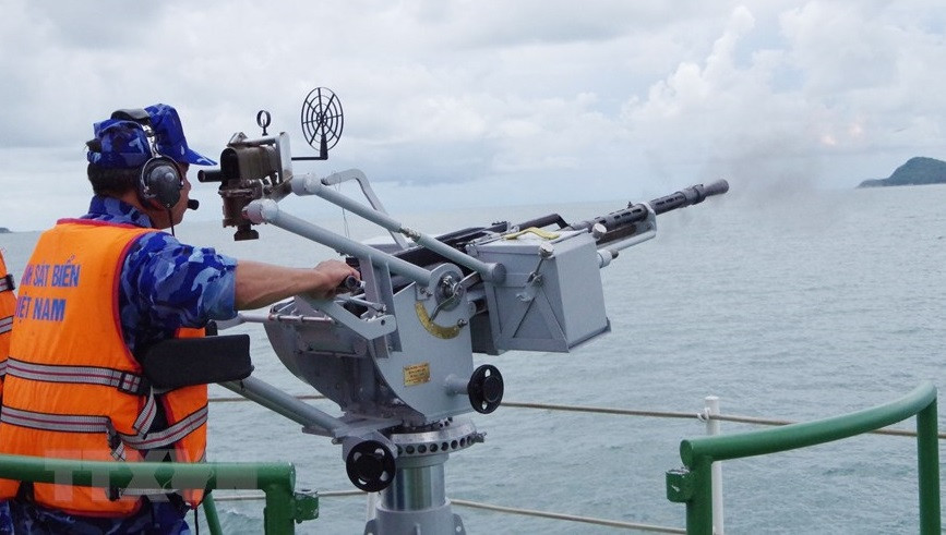 Exercices de tirs. Photo: VNA