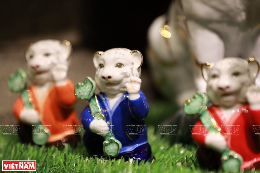 Un ensemble de tigres "Như Ý" (Souhait)