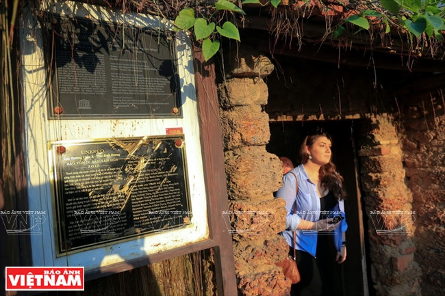 Cette maison est une destination touristique très prisée.