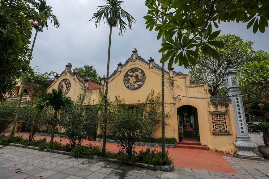 Plusieurs parties de la pagode Tao Sach ont été restaurées, dont un nouveau clocher donnant une vue au lac de l’Ouest. Photo : Minh Son/ Vietnam+ 