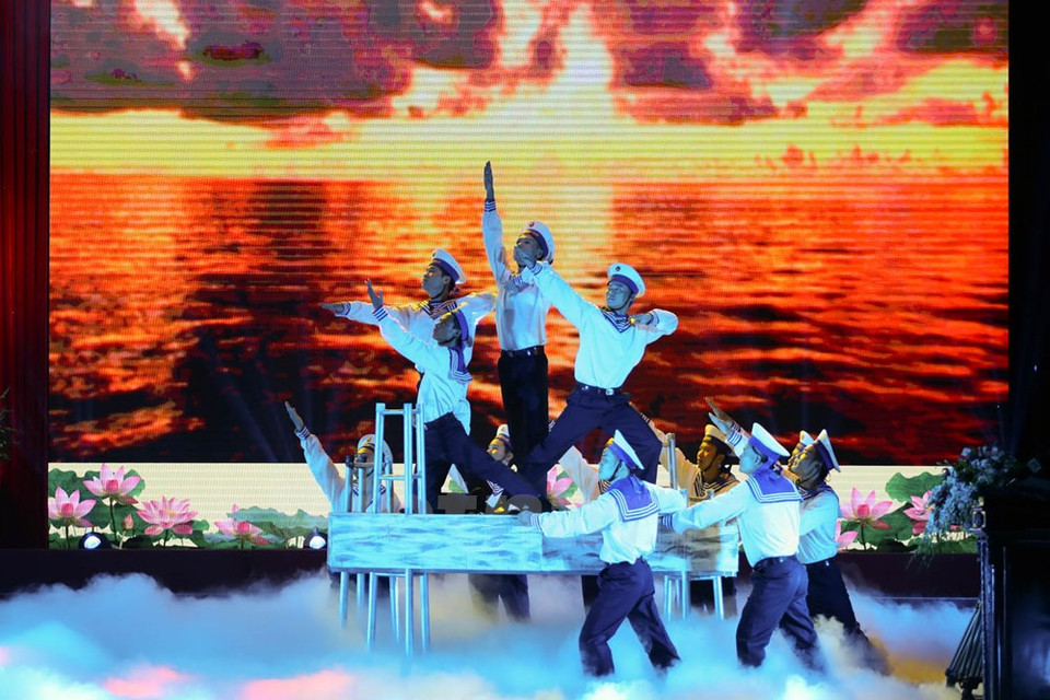 Des danses sur le courage des soldats