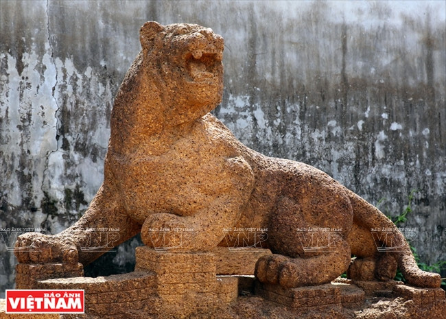 Une sculpture de latérite.