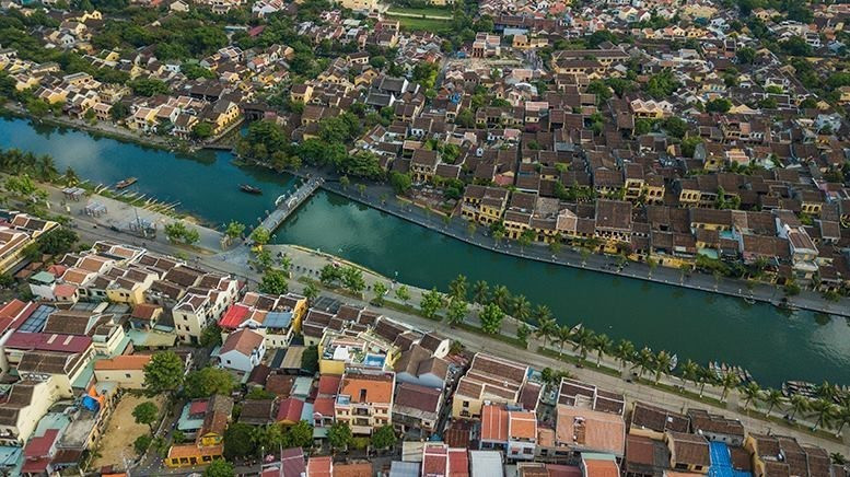 La ville de Hoi An, dans la province de Quang Nam (Centre) sur les rives de la rivière Hoai. 