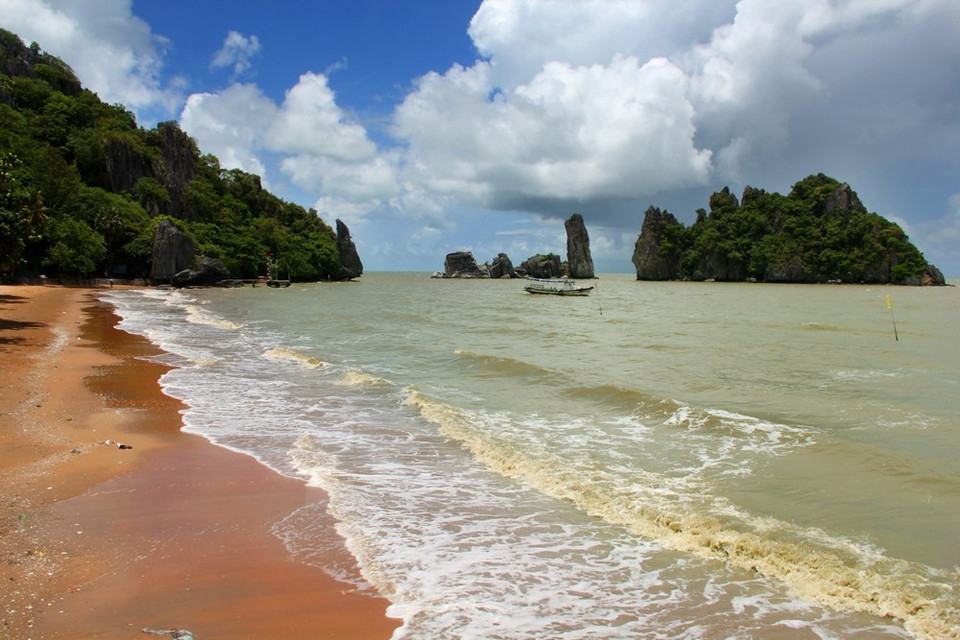 Les sommets de calcaire ont de nombreuses formes.