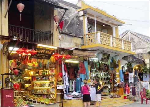  S'agissant de souvenirs, les touristes n'ont que l’embarras du choix