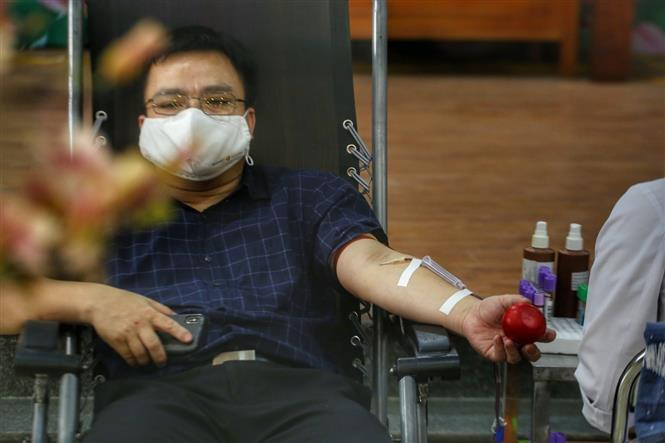 Durant jusqu'au 8 août, un programme de collecte de sang est organisé à la pagode Quan Su à Hanoï par l'Institut central d'hématologie et de transfusion sanguine. Photo: VNA