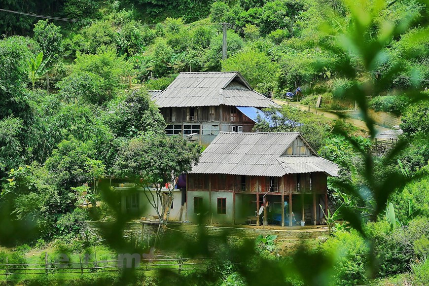 Une maison des habitants locaux. Photo: Vietnam+