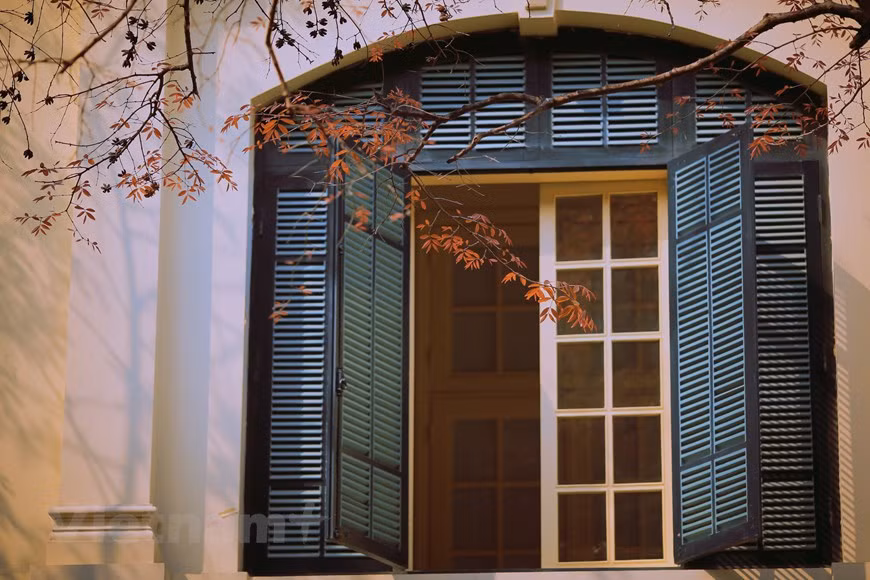 Les petits coins de rue de Hanoi qui gardent les caractéristiques traditionnelles sont toujours une image gravée dans le cœur de chaque Hanoïen. Photo : VietnamPlus