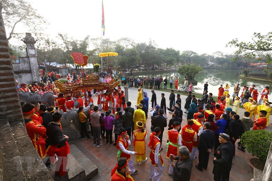 Procession solennelle du roi vivant. Photo: VietnamPlus