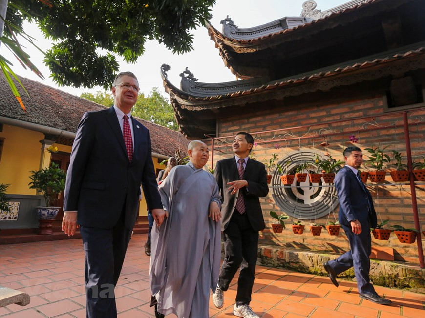 Il s'agit de la 2e fois qu'il a rendu visite à cette pagode, selon Thich Dam Thanh. Photo: VietnamPlus 