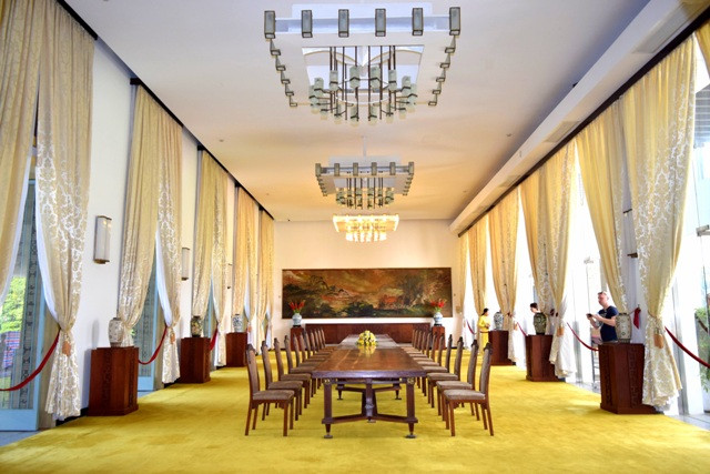 La salle des banquets p​ouvait accueillir une centaine de convives. 