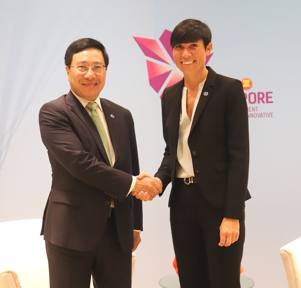  Le vice-Premier ministre et ministre des Affaires étrangères Pham Binh Minh et la ministre norvégienne des Affaires étrangères, Eriksen Søreide, le 2 août. 