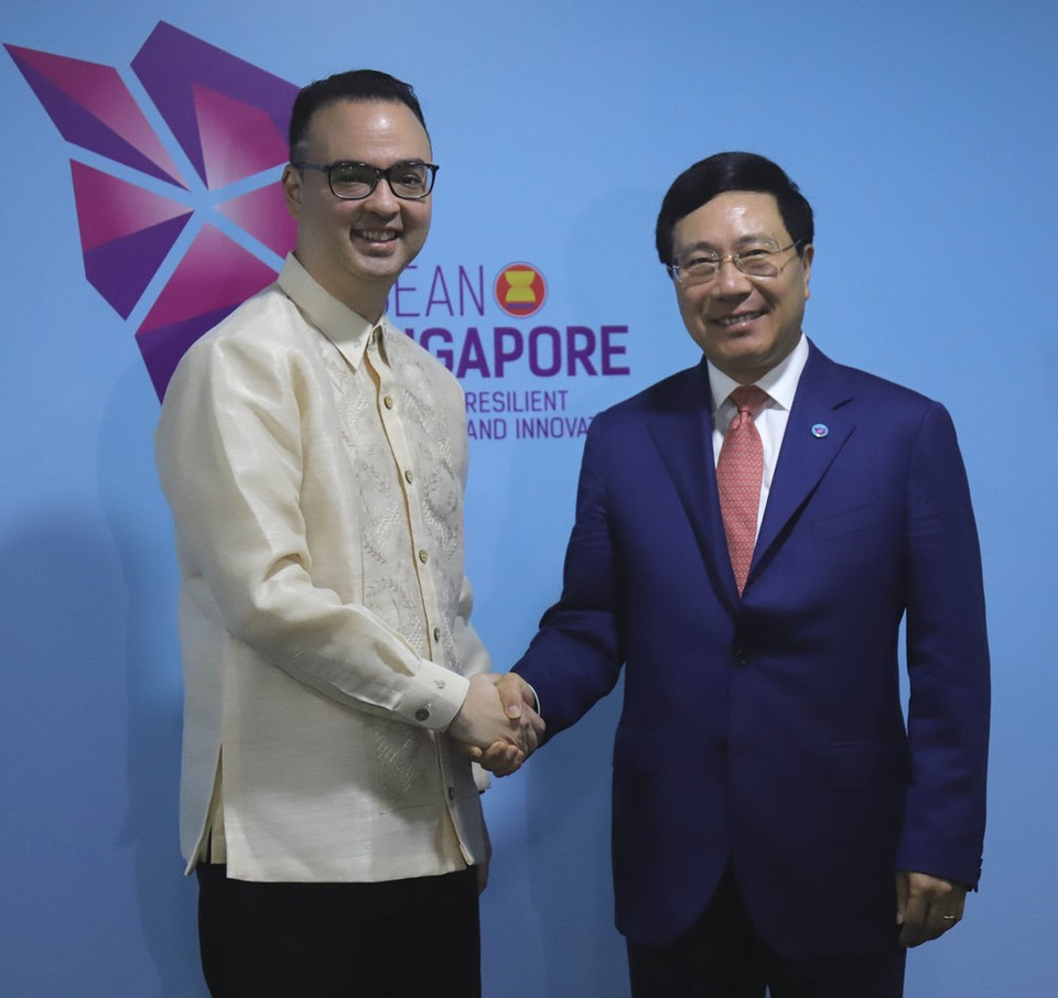  Pham Binh Minh, rencontre le secrétaire philippin des Affaires étrangères, Alan Peter Cayetano, le 4 août. 