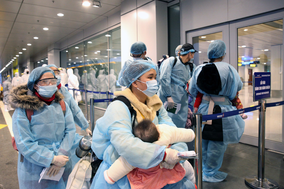 À 05h04, le 10 février 2020, le vol VN68 a atterri à l'aéroport international de Van Don, province de Quang Ninh, ramenant plus de 30 citoyens vietnamiens de Wuhan. Le Vietnam a été le premier pays à envoyer un avion pour ramener des ressortissants de l'épicentre de la pandémie à ce moment-là.