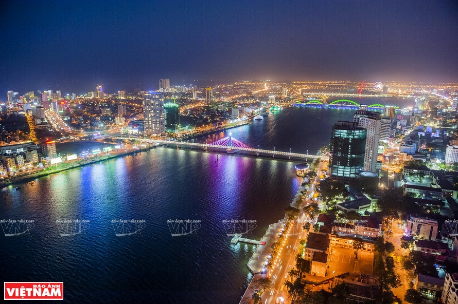 Le pont tournant fait la fierté des habitants de Da Nang. 