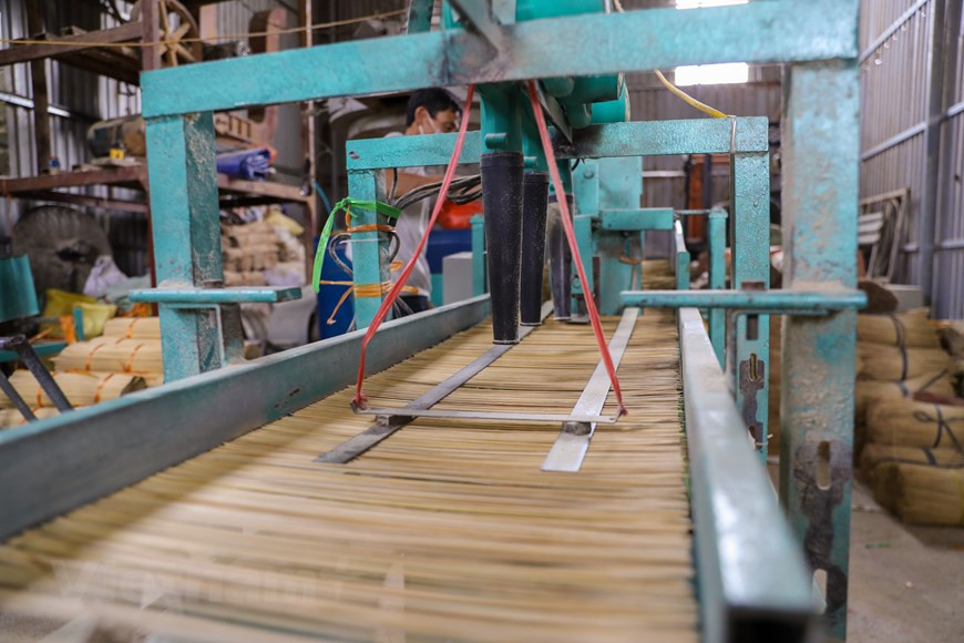 Les bâtons d'encens de Quang Phu Cau sont non seulement appréciés par les clients nationaux, mais également exportés vers de nombreux marchés à travers le monde. 