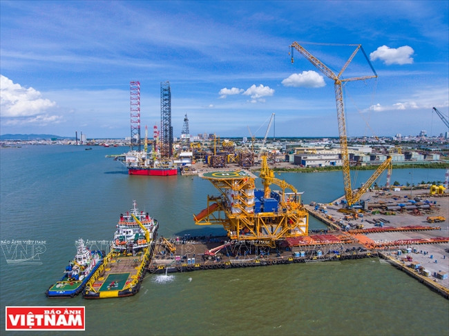 Port de service pétrolier de Vung Tau.