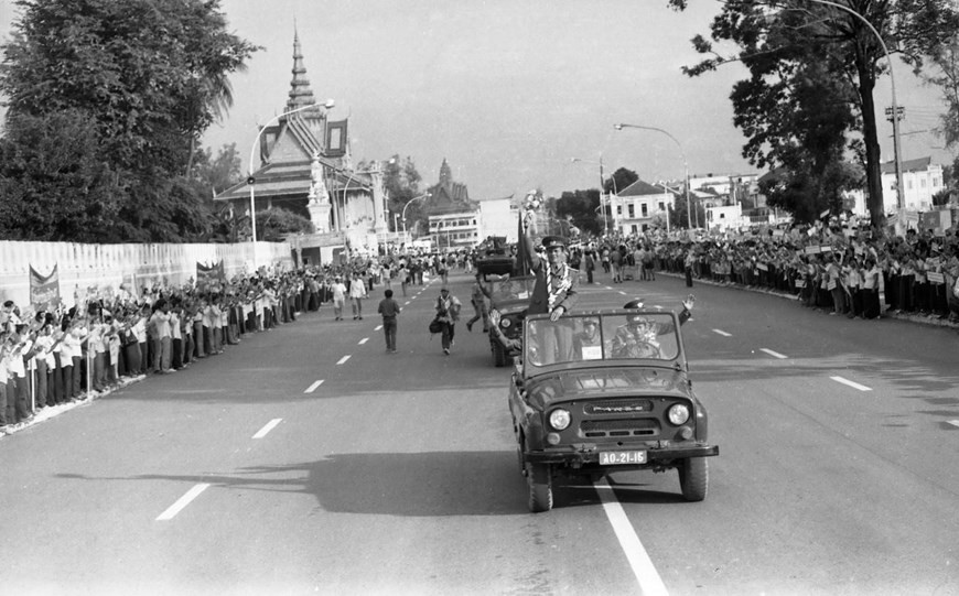 Le 26 septembre 1989, les derniers soldats volontaires vietnamiens quittent le Cambodge pour rentrer chez eux, après avoir rempli leur mission internationale pendant 10 ans au Cambodge (1979-1989). Photo: VNA