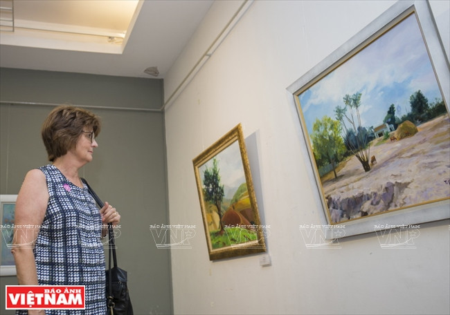 L’exposition “A travers le Nord-Ouest” a attiré aussi un public étranger.