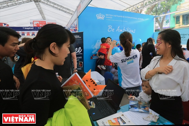 C’est la première fois que l’ambassade du Royaume-Uni au Vietnam, en coopération avec le Comité populaire de Hanoi, a organisé un Festival britannique. “Inspire Me 2018”.