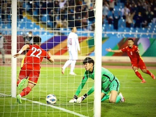 Un but pour le Vietnam. Photo : VNA Hanoï (VNA) - Le Vietnam a battu le 1er février la Chine 3-1 au stade My Dinh de Hanoï, première victoire de l'équipe lors du dernier tour des éliminatoires de la Coupe du monde 2022.