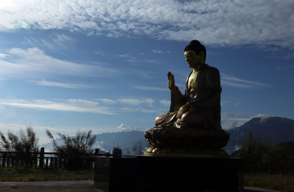 Le mont Lao Ty Phung est également un lieu de pèlerinage très prisé. Photo : VNA