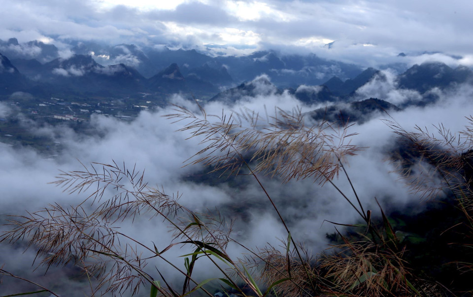 La ville de Lai Chau enveloppée dans les nuages. Photo : VNA