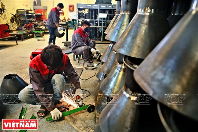 Fabrication de pièces détachées de machines agricoles. 