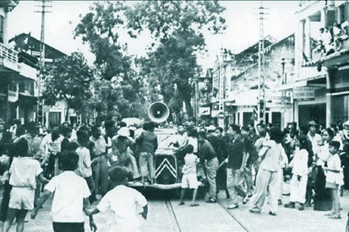 Appel à l'insurrection générale à Hanoi le 19 août 1945.