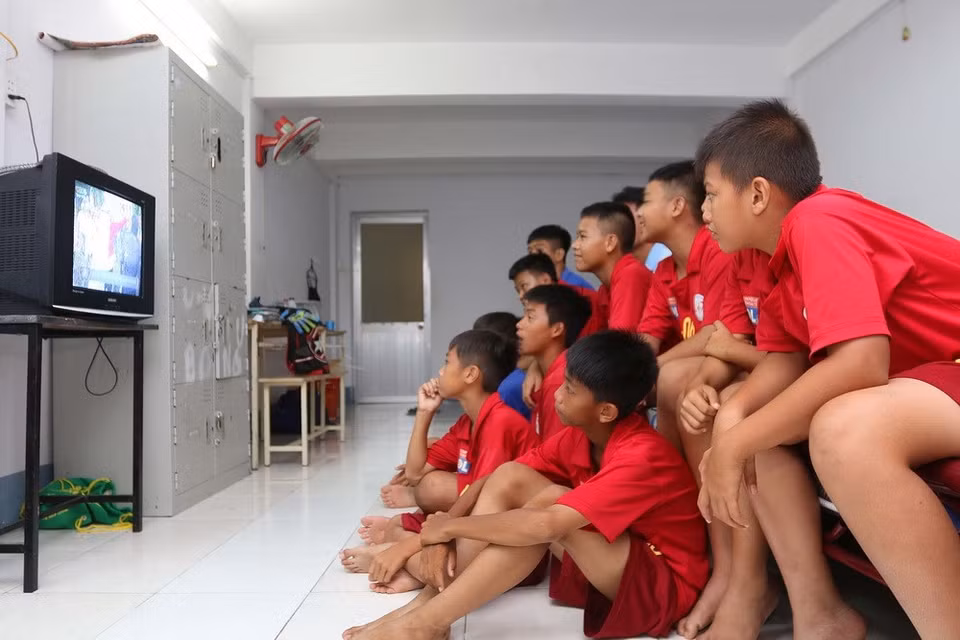 Les étudiants juniors du centre de formation des jeunes footballeurs de Ho Chi Minh-Ville-Lyon sont impatients du premier match dans le cadre de la Coupe du Monde 2018 opposé la sélection russe et celle de l’Arabie saoudite.