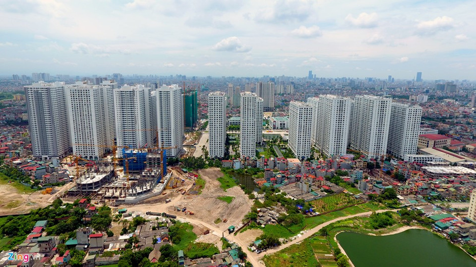 Situé au 458, rue Minh Khai, arrondissement de Hai Bà Trưng, Times City est construit sur une superficie totale de 364.500 m² selon le style d’architecture écologique de Singapour avec des appartements de luxe.
