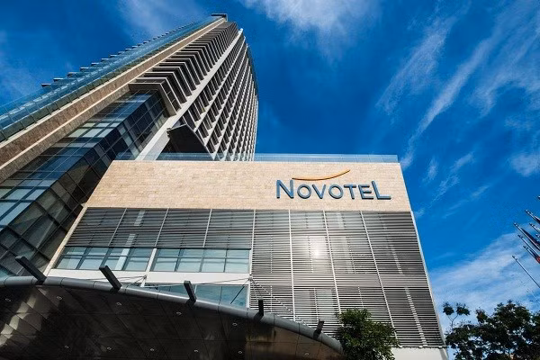 Novotel Danang Premier Han River, 36-38, rue Bach Dang, arrondissement de Hai Châu.