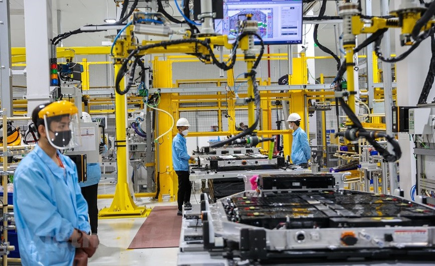 Lors de l’événement VinFast Global EV Day dans le cadre du CES 2022, VinFast a annoncé une nouvelle stratégie de développement et a dévoilé sa gamme complète de véhicules électriques. Photo: Vietnam+