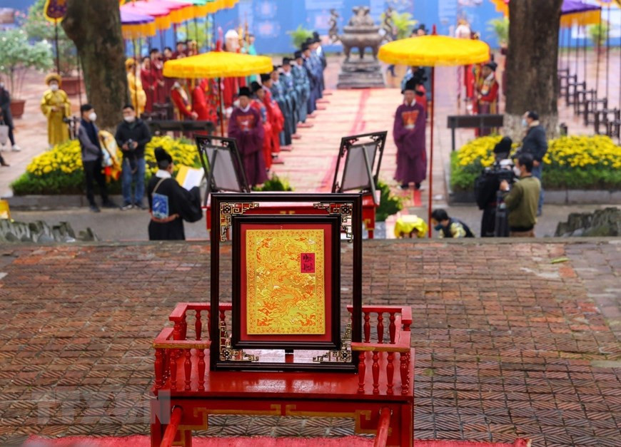 Le "Ngự lịch" utilisé lors de la cérémonie. Photo: VNA