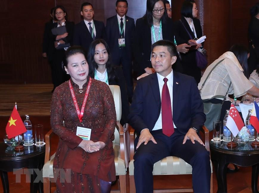  La présidente de l’Assemblée nationale vietnamienne Nguyen Thi Kim Ngan assiste à la réception donnée par le président de l’AIPA 40 Chuan Leekpai. 