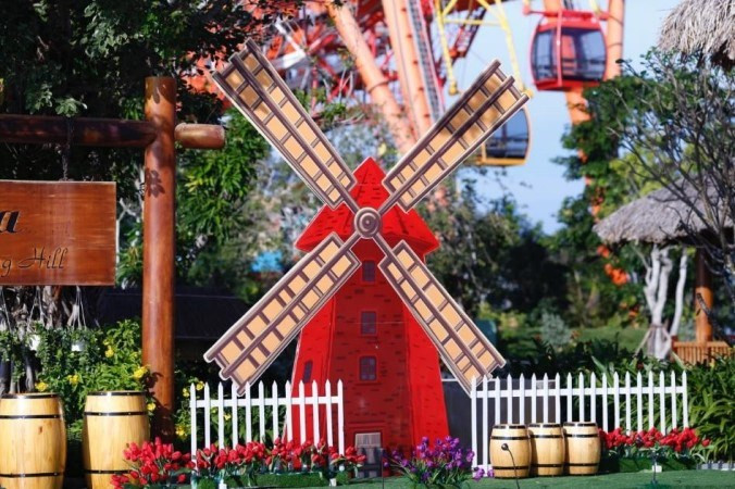  Les moulins à vent venant Hollande. 