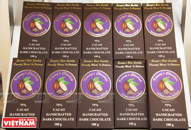  Les produits de Kimmy’s Chocolate sont disponibles dans les supermarchés et restaurants de plusieurs provinces et villes.
