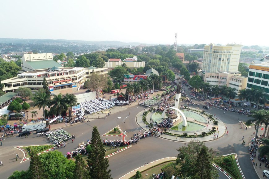  Il s’agit d’une des activités principales de la Fête du café de Buôn Ma Thuôt, attirant de nombreux touristes et habitants locaux. 