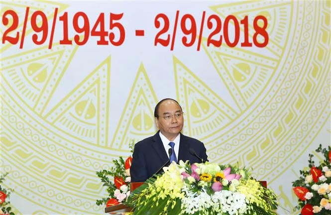 Le Premier ministre Nguyên Xuân Phuc prend la parole lors du banquet.