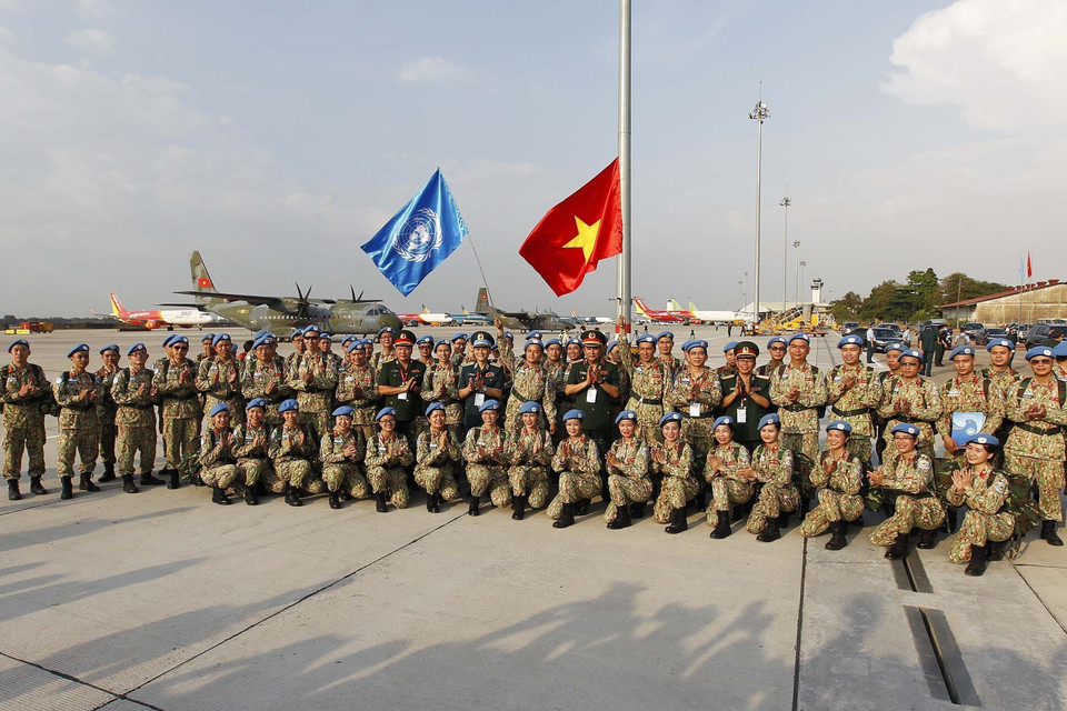 Cérémonie de départ de membres de l'Hôpital de campagne de niveau 2 N°3 pour le Soudan du Sud. Photo: VNA