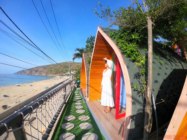 Avec les avantages d'une belle plage, de vagues douces et d'un trafic léger, la plage de Bai Nôm propose de nombreux hôtels et séjours chez l'habitant sympathiques et magnifiques à des prix abordables.