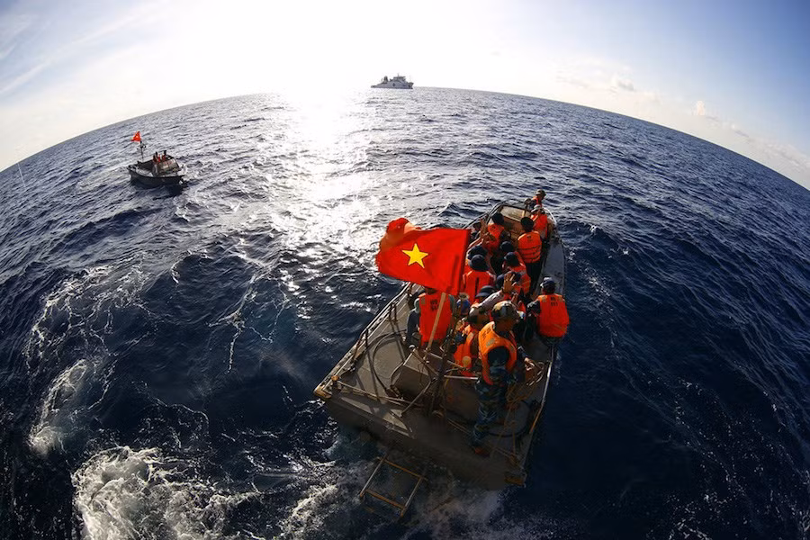 L'oeuvre "Tổ quốc nhìn từ biển" (La Patrie vue de la mer) de Tran Thành. 