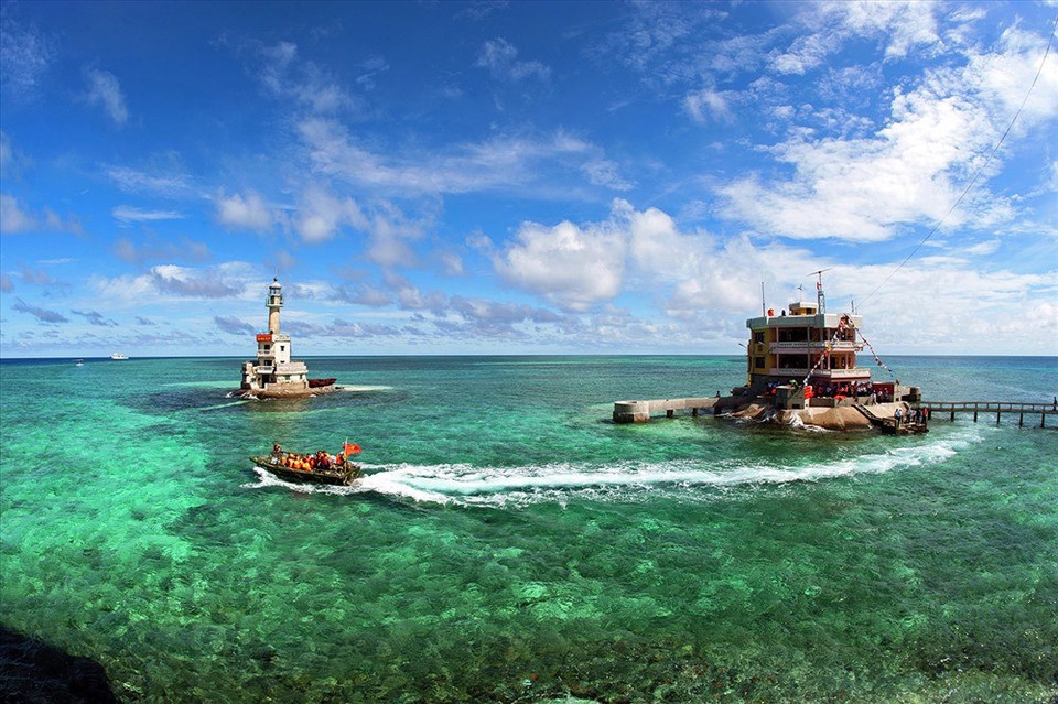 L’exposition "La vitalité à Truong Sa – Couleurs de la jeunesse" est organisée en l’honneur du 87e anniversaire de la fondation de l’Union de la jeunesse communiste Hô Chi Minh (26 mars) et en écho au Mois des jeunes.